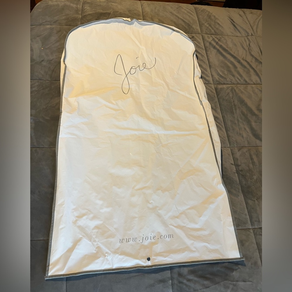 Joie Garment Bag - White